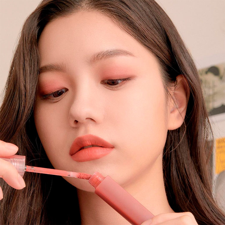 The Shocking Lip Volume Velvet 03 Closer